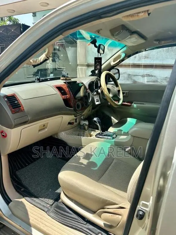 Toyota Hilux 2008 Pickup (Used)