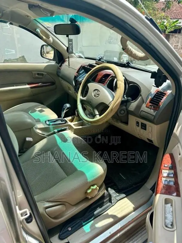 Toyota Hilux 2008 Pickup (Used)