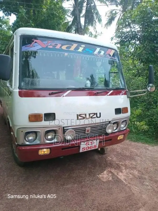 Isuzu Journey 1988 Bus (Used)
