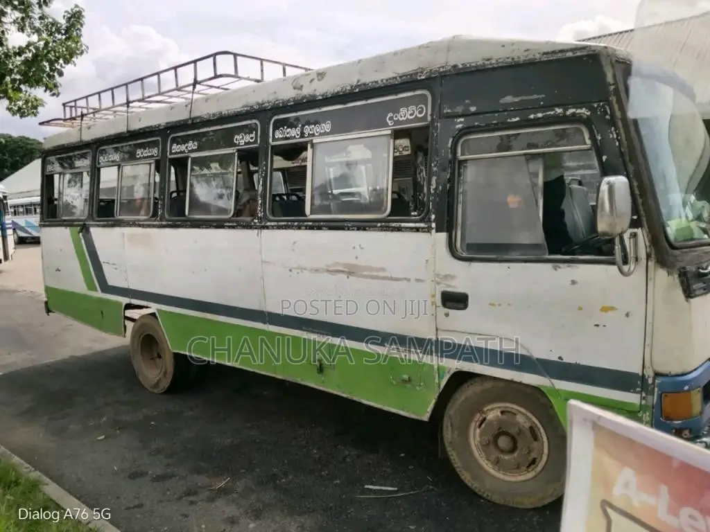 Mitsubishi Eicher 1990 Bus (Used)