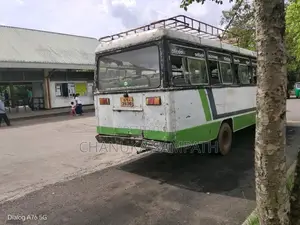 Mitsubishi Eicher 1990 Bus (Used)