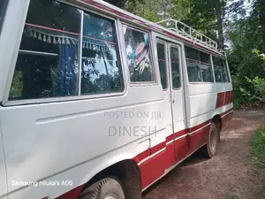 Isuzu Journey 1988 Bus (Used)