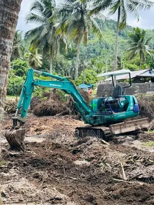 Komatsu PC30-7 Excavator 2022 Heavy-Duty (Used)