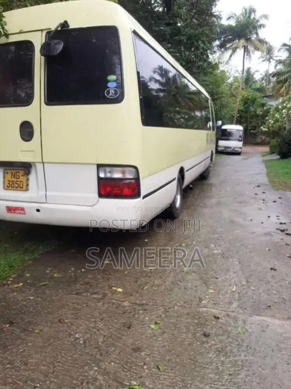 Toyota Coaster 2010 Bus (Used)