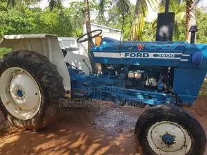 Ford 3600 1975 Tractor (Used)