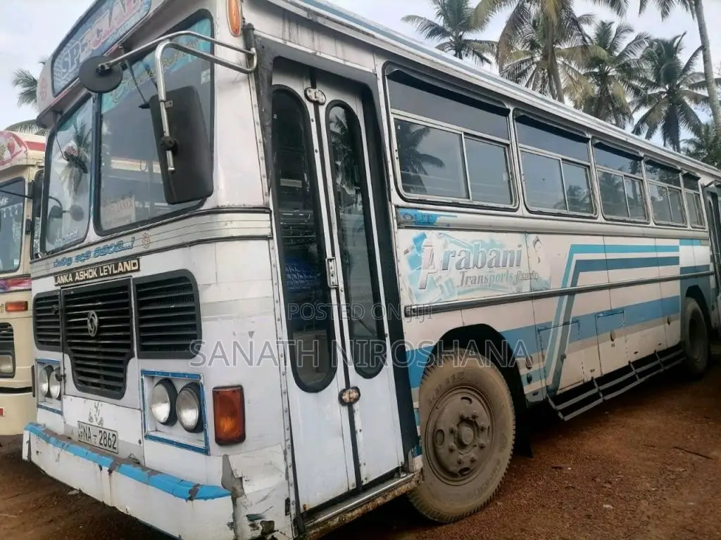 Ashok-Leyland Hino Power 2006 Bus (Used)