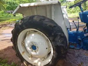 Ford 3600 1975 Tractor (Used)