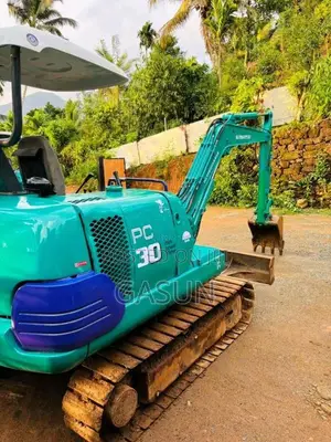 Komatsu PC30-7 Excavator 2022 Heavy-Duty (Used)