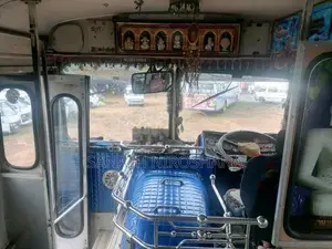 Ashok-Leyland Hino Power 2006 Bus (Used)