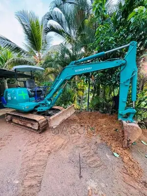 Komatsu PC30-7 Excavator 2022 Heavy-Duty (Used)