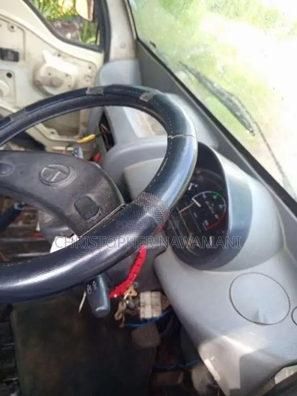 Tata Dimo Batta 2009 Lorry (Used)