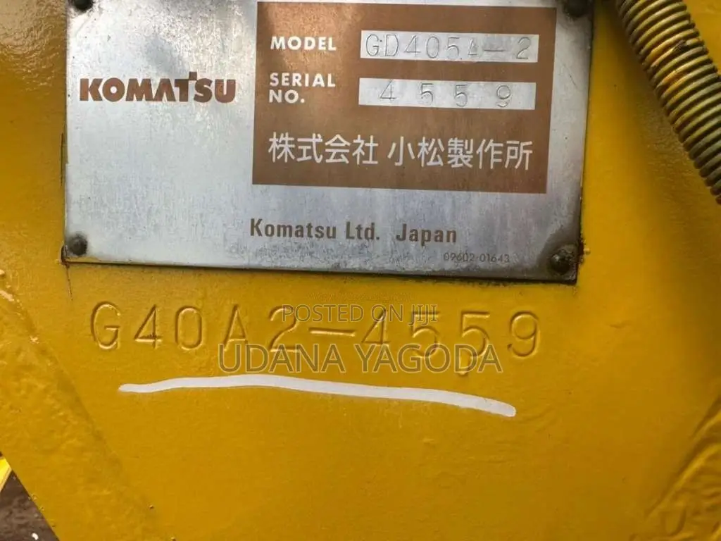 Komatsu Motor Grader GD405A-2 2012 Heavy-Duty Unregistered (Reconditio