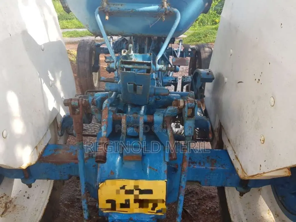 Ford 3600 1975 Tractor (Used)