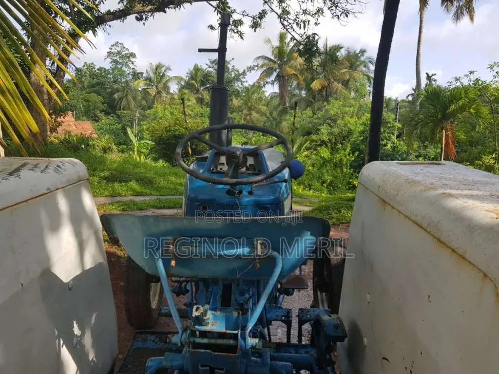 Ford 3600 1975 Tractor (Used)