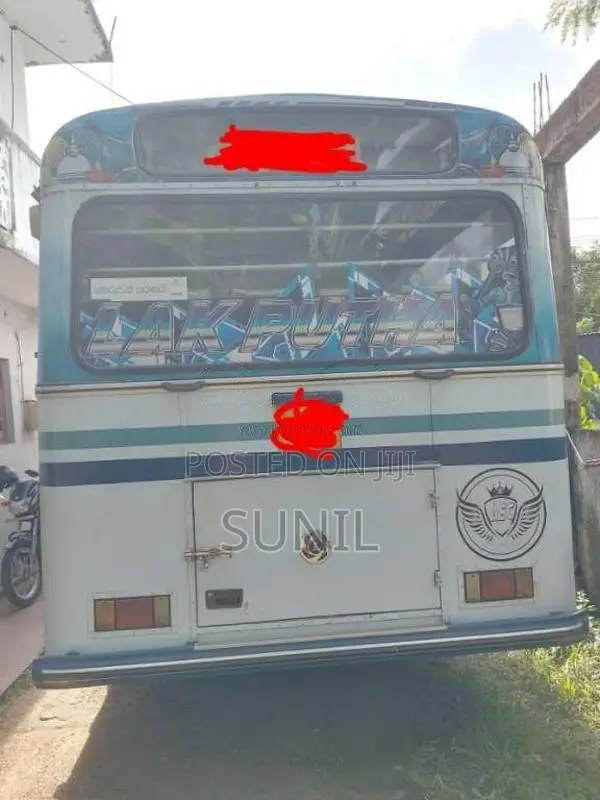 Ashok-Leyland Viking 2013 Bus (Used)