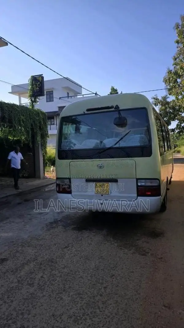 Toyota Coaster 2006 Bus (Used)