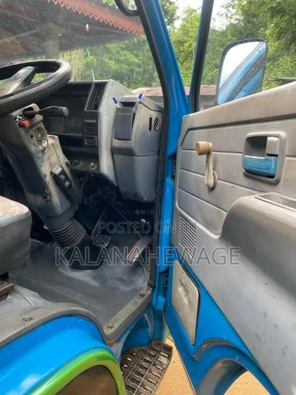 Isuzu ELF 250 1980 Lorry (Used)