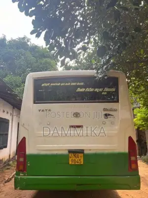 Tata Starbus 2010 Bus (Used)