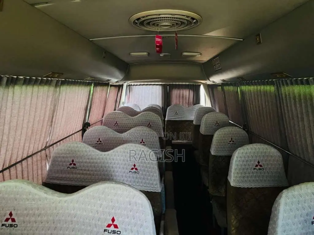 Mitsubishi Fuso Rosa 2009 Bus (Used)