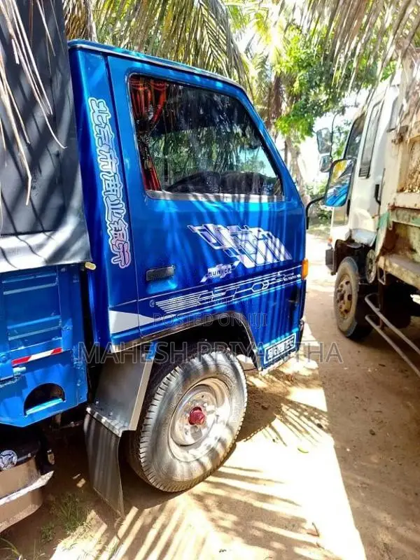 Isuzu Elf 1980 Lorry (Used)
