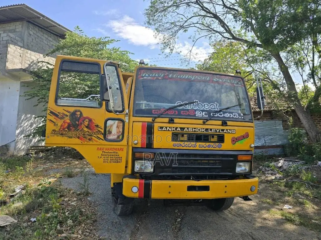 Ashok-Leyland Cargo 2012 Heavy-Duty (Used)