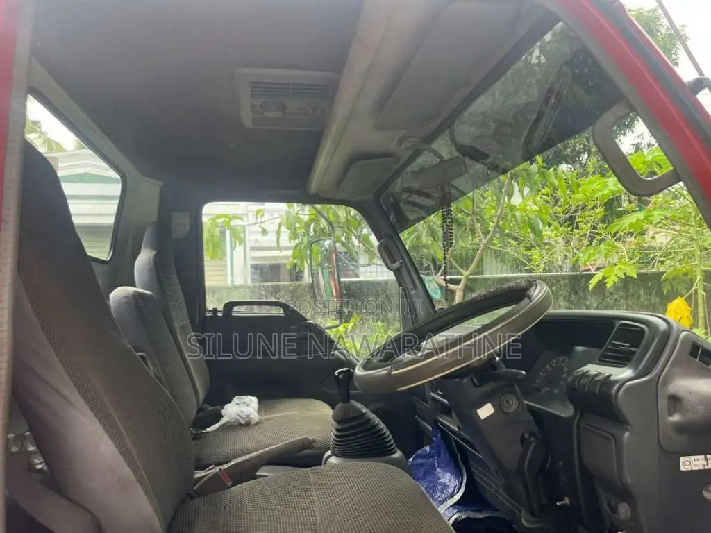 Isuzu ELF 2008 Lorry (Used)