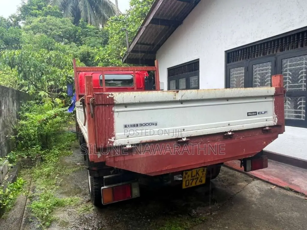 Isuzu ELF 2008 Lorry (Used)