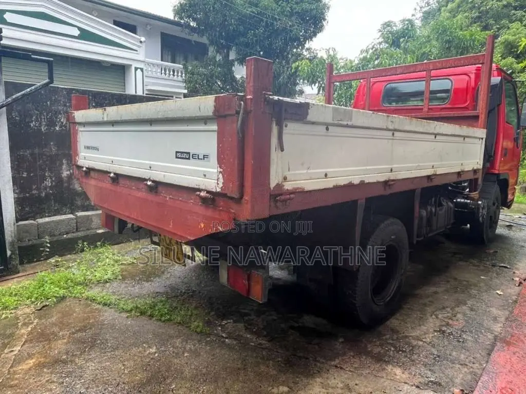 Isuzu ELF 2008 Lorry (Used)