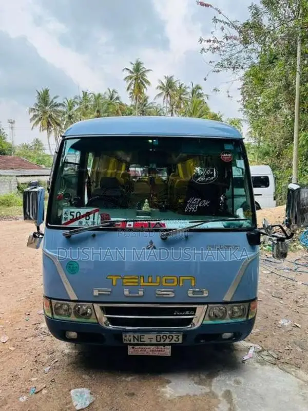 Mitsubishi Rosa 2013 Bus (Used)