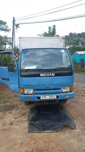 Nissan Atlas 1992 Lorry (Used)