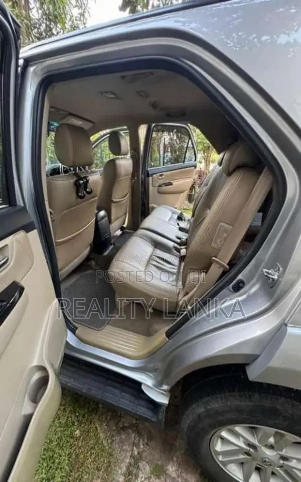 Toyota Fortuner 2015 Pickup (Used)