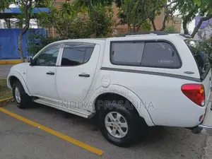 Mitsubishi L200 2012 Pickup (Used)
