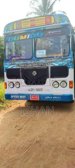 Ashok-Leyland Viking 2005 Bus (Used)