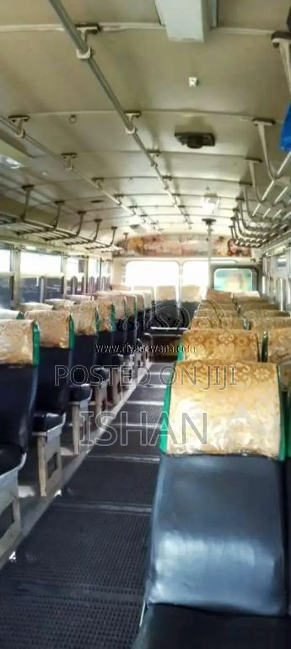 Ashok-Leyland Viking 2005 Bus (Used)