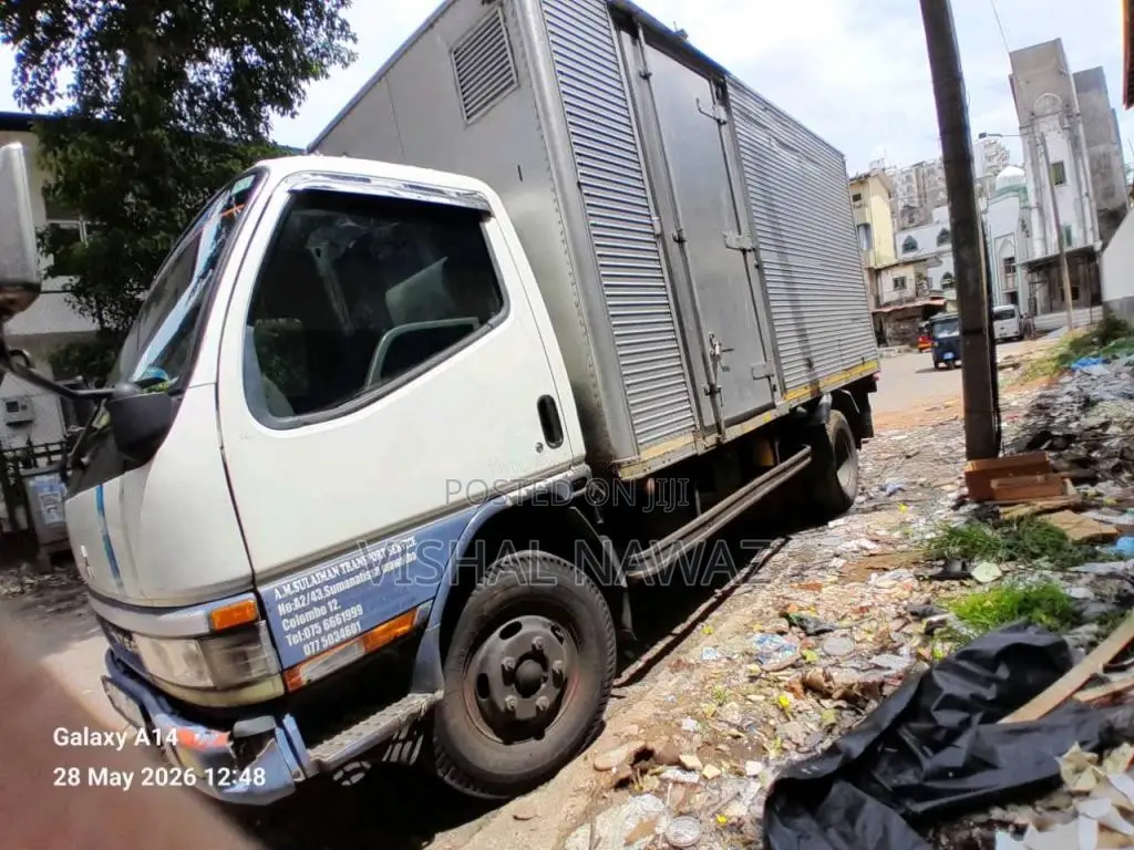 Mitsubishi Canter 2002 Lorry (Used)