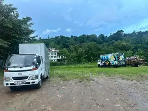 Toyota CrewCab 2005 Crew Cab (Used)