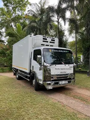 Isuzu 14.5 ELF 2011 Lorry (Used)