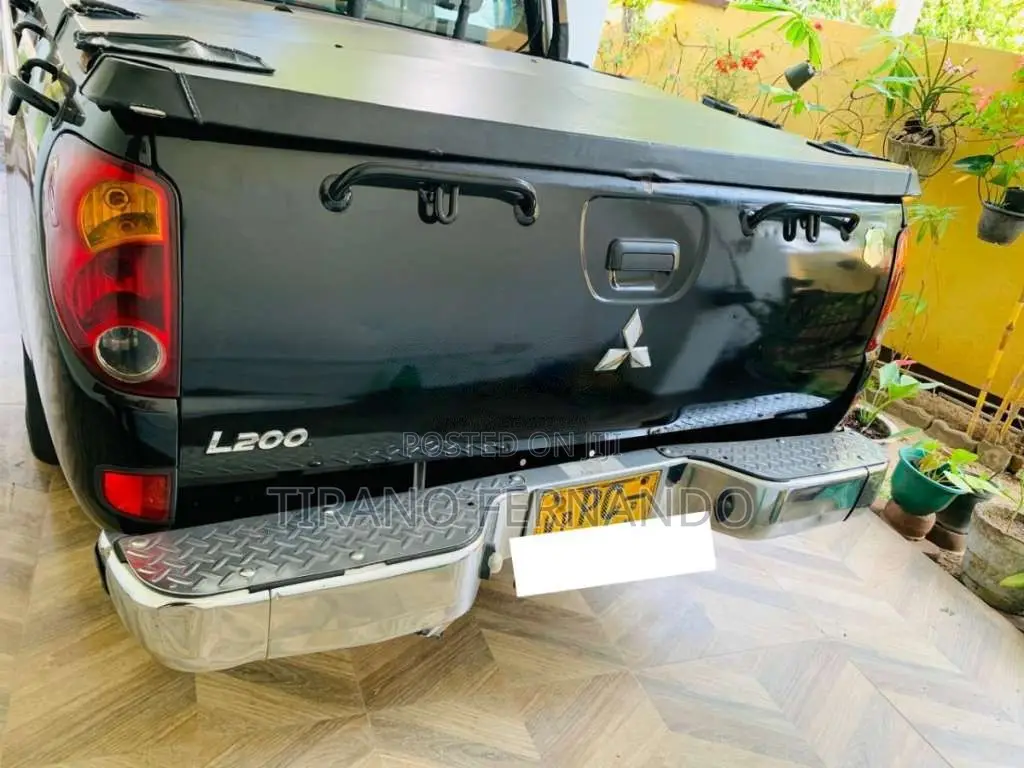 Mitsubishi L200 2011 Pickup (Used)
