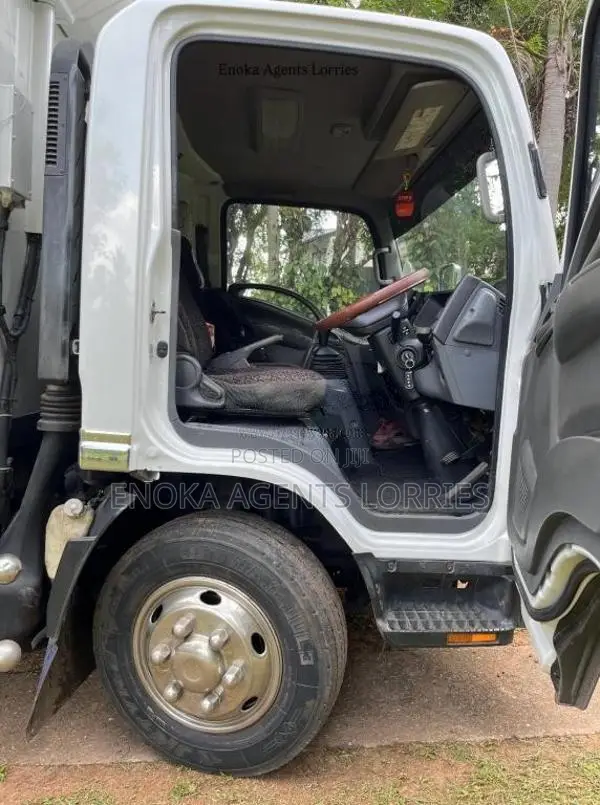 Isuzu 14.5 ELF 2011 Lorry (Used)