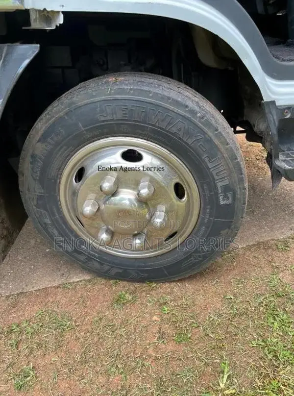 Isuzu 14.5 ELF 2011 Lorry (Used)