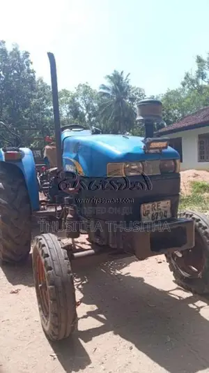 New-Holland 4710 2010 Tractor (Used)