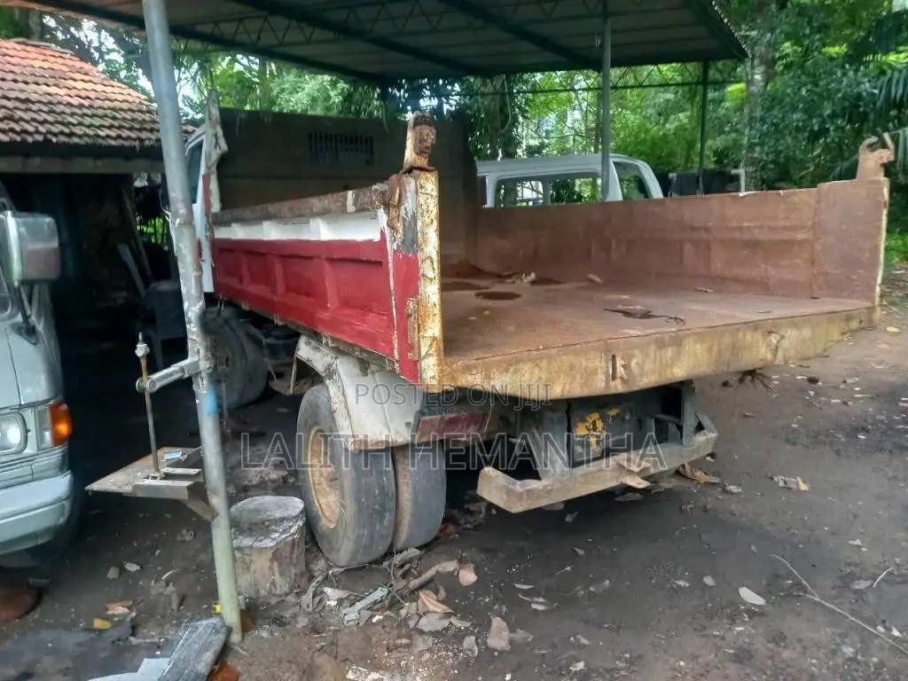 Toyota Dyna 1992 Lorry (Used)