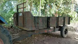 New-Holland 4710 2010 Tractor (Used)