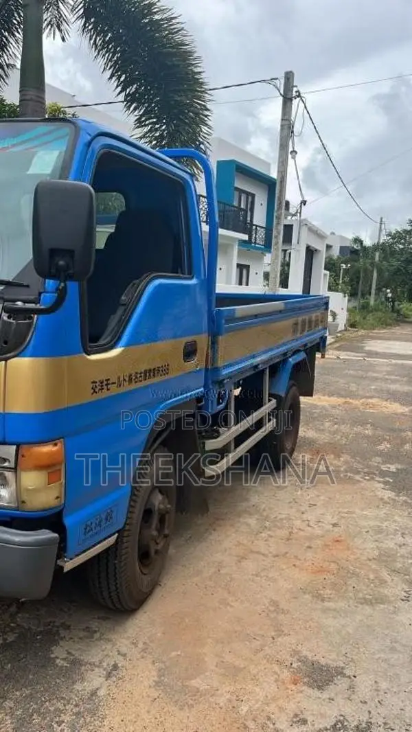Isuzu ELF NKR 1980 Lorry (Used)