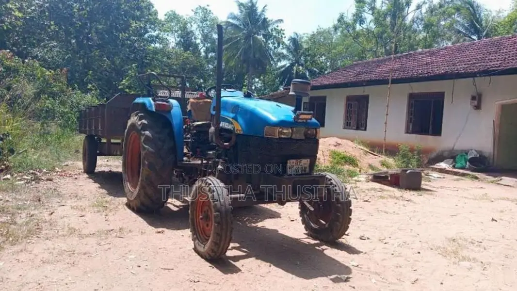 New-Holland 4710 2010 Tractor (Used)