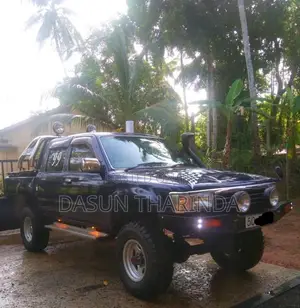 Toyota Hilux 1983 Pickup (Used)