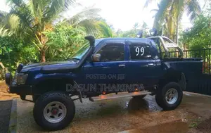 Toyota Hilux 1983 Pickup (Used)