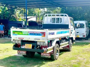 Mitsubishi Canter 1990 Lorry (Used)