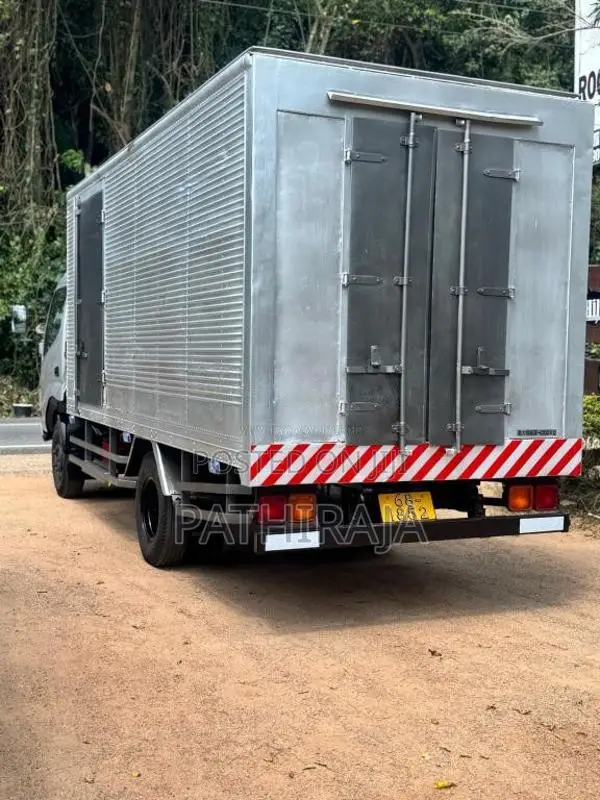Toyota Dyna 1993 Lorry (Used)