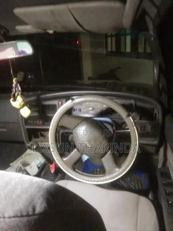 Toyota Hilux 1983 Pickup (Used)